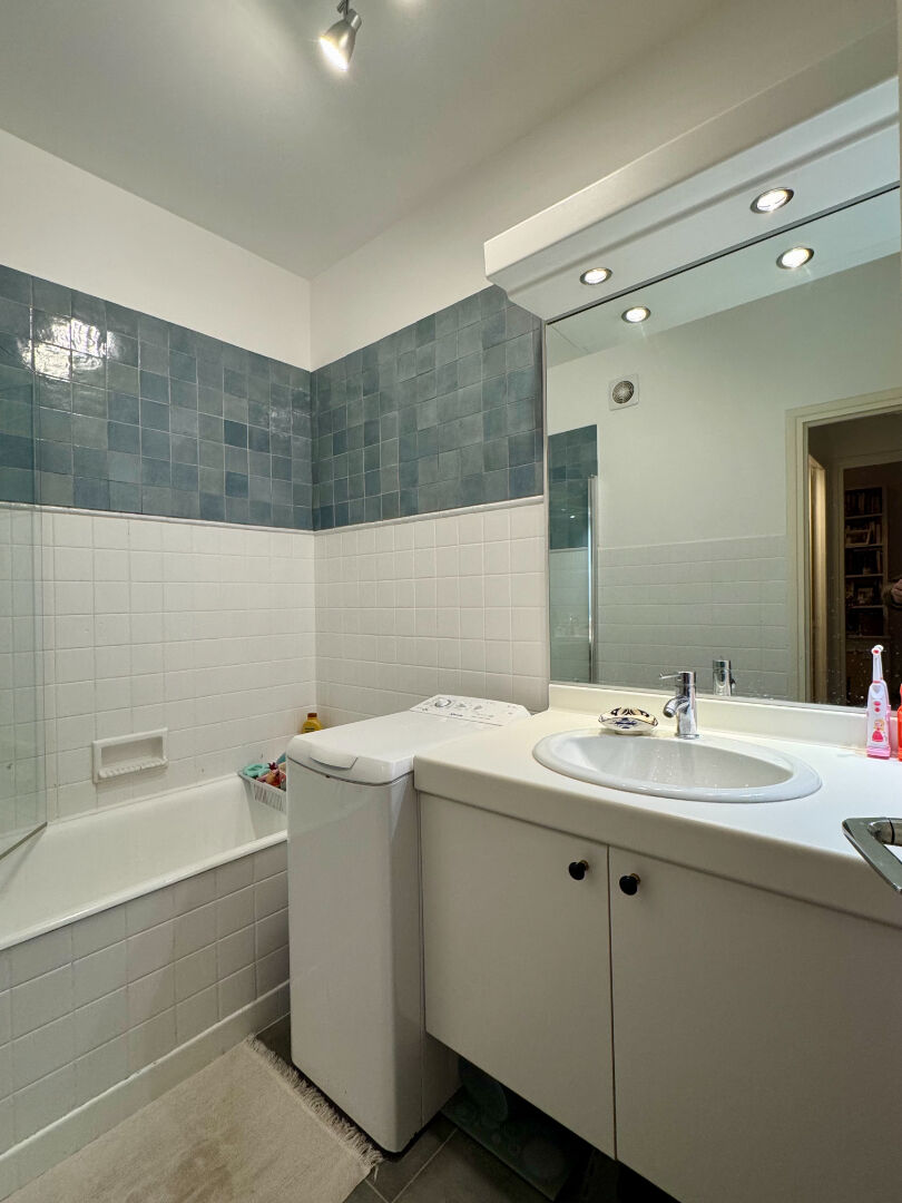 Appartement Bois Colombes 4 pi\u00e8ce(s) 77 .08m2 8\/9