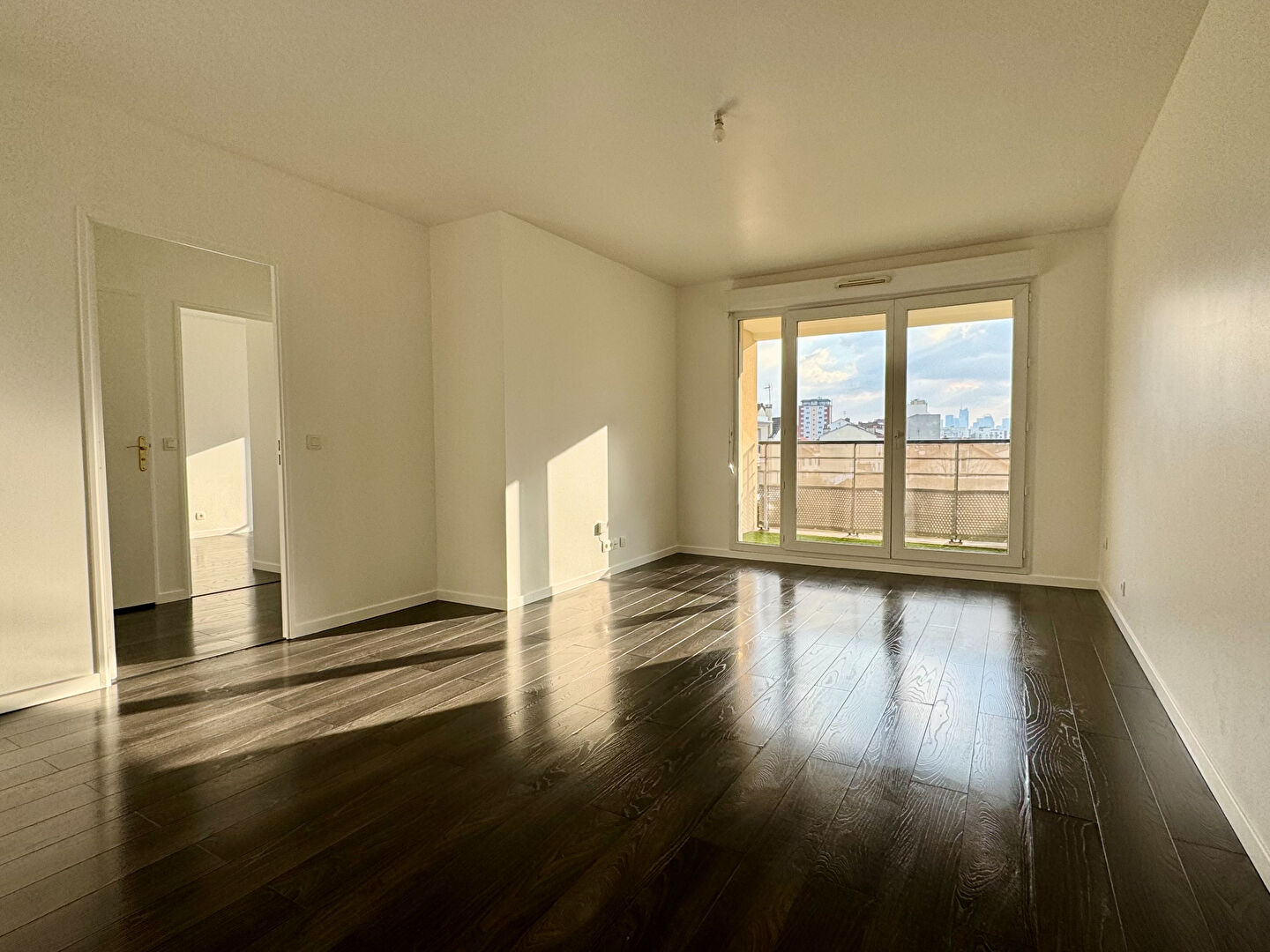 Appartement Bois Colombes 3 pi\u00e8ce(s) de 67.22 m\u00b2 + balcon de 6 m\u00b2
