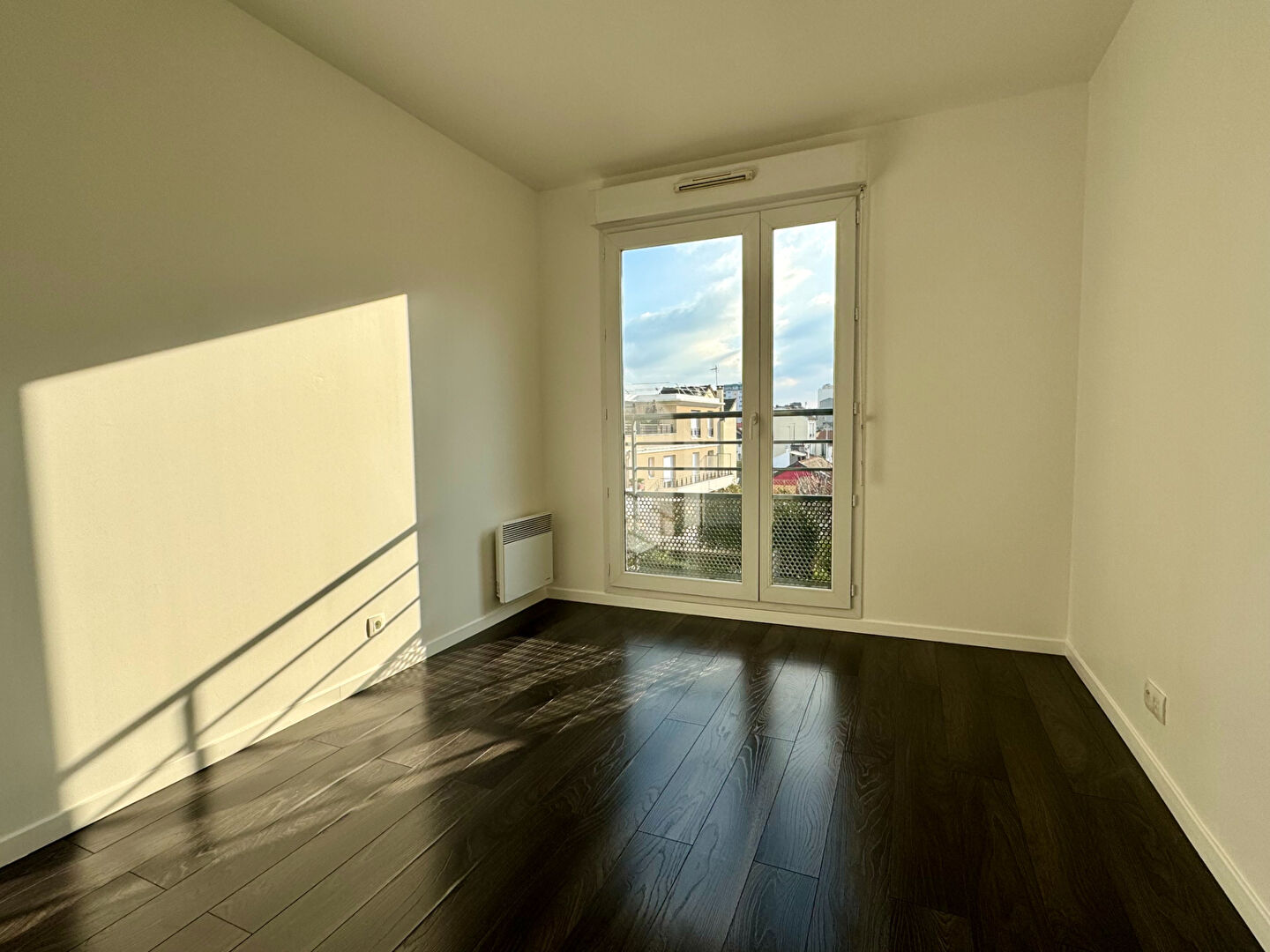 Appartement Bois Colombes 3 pi\u00e8ce(s) de 67.22 m\u00b2 + balcon de 6 m\u00b2 5\/7