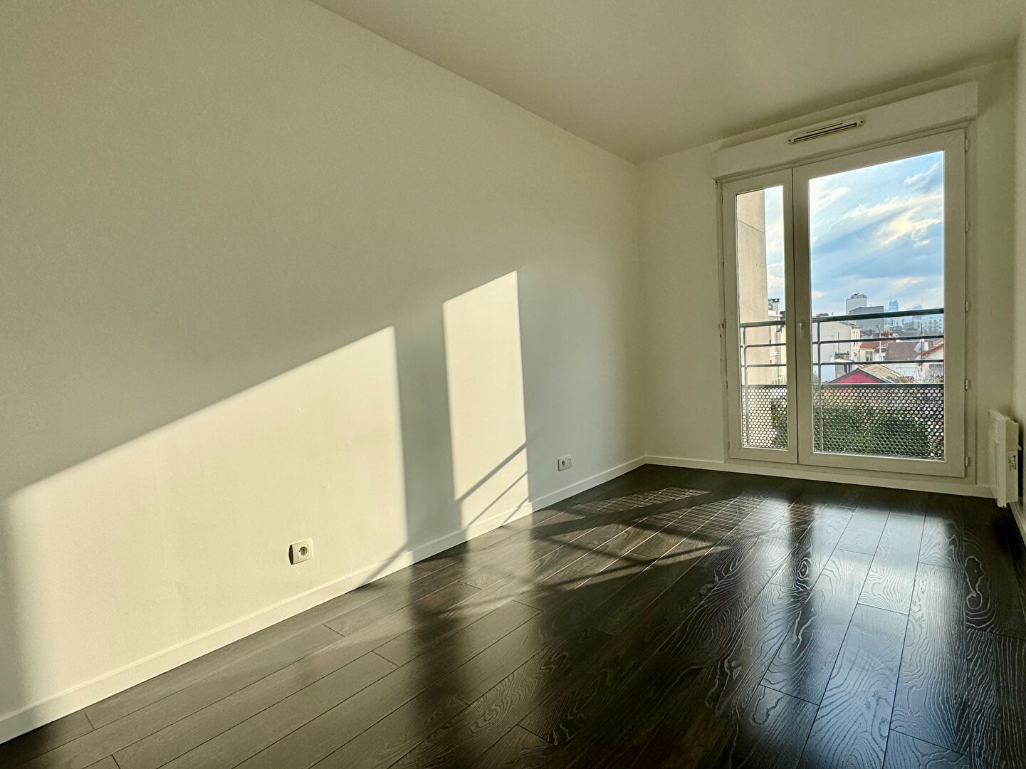 Appartement Bois Colombes 3 pi\u00e8ce(s) de 67.22 m\u00b2 + balcon de 6 m\u00b2 7\/7