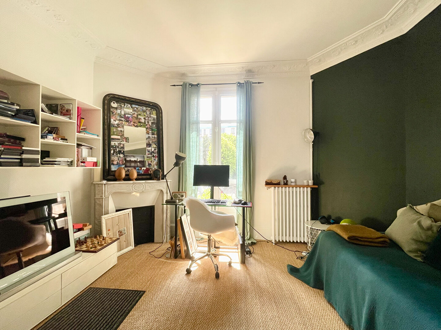 Appartement  4 pi\u00e8ce(s) 83.76 m\u00b2 BOIS-COLOMBES 5\/5